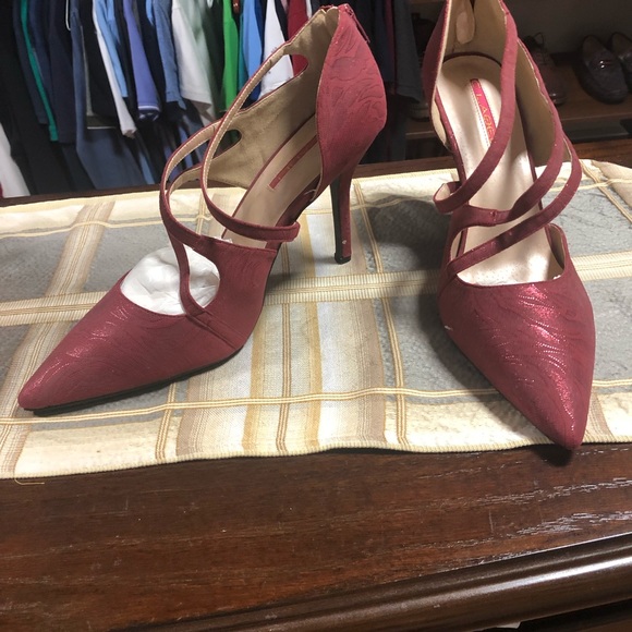 Shoe - Picture 5 of 6